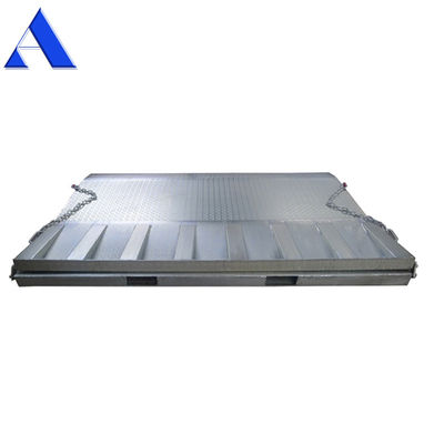 Размер стола 2000x2200 мм Двигательная загрузочная доковая рампа из оцинкованной и нержавеющей стали для вилочных погрузчиков